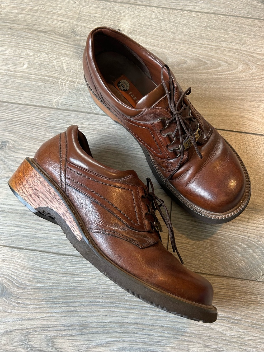 Earth Shoes Chunky Y2K Brown Leather Oxfords Size 9.5